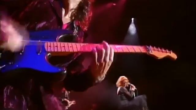 Belinda Carlisle - Nobody Owns Me (Runaway Horses Tour '90) смотреть онлайн