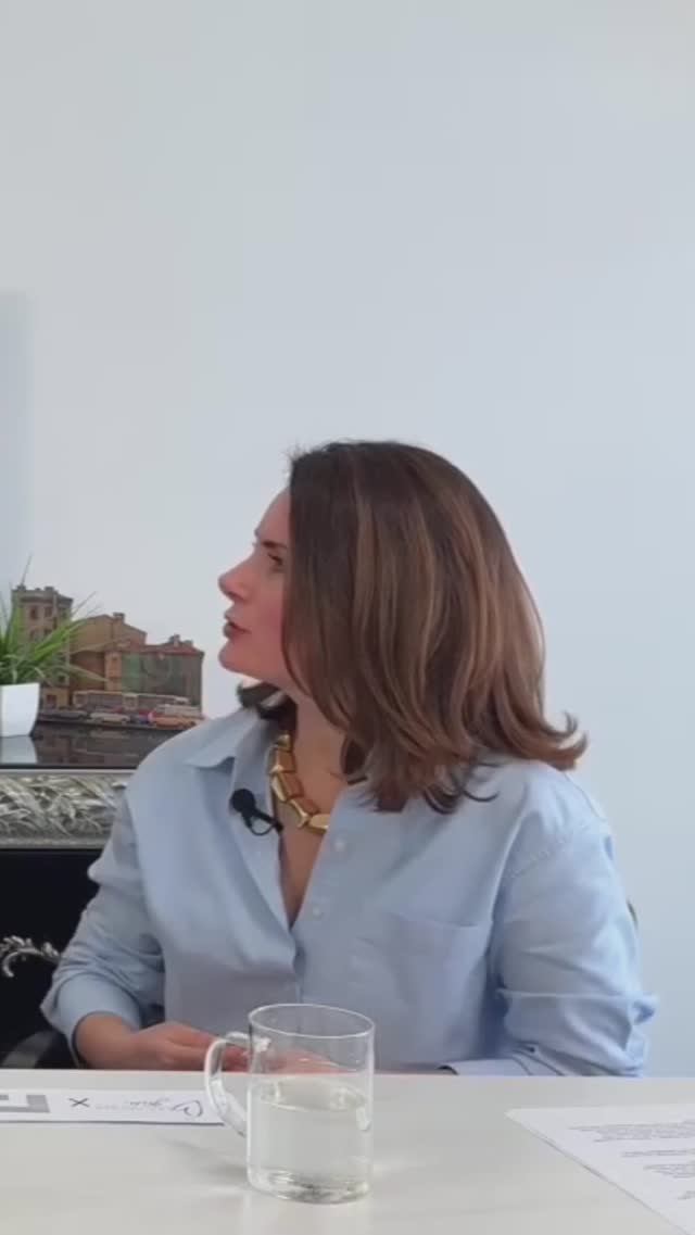 18+. История как Глеб Гринфельд написал книжку по сексологии. Смотрите наше видео-интервью по ссылке