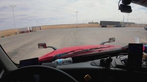 Дальнобой в США: $10 200 за рейс! Обман на заправках, ремонт трака и военные эшелоны