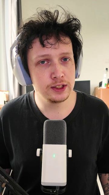 ГРУЗОВИК КИТКАТ В СОПРОВОЖДЕНИИ КОРТЕЖА