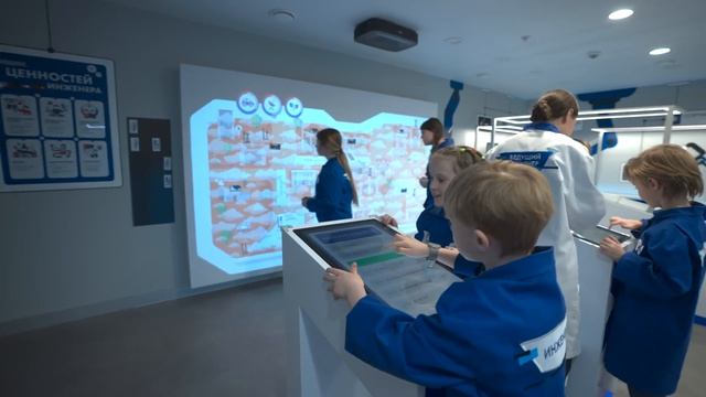 Голубой MacBook Air на M4 это величие!