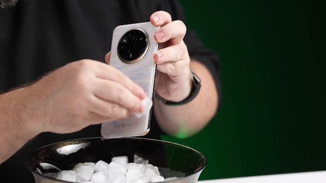 Распаковка realme 14 Pro+ пошла не по плану... смотреть онлайн