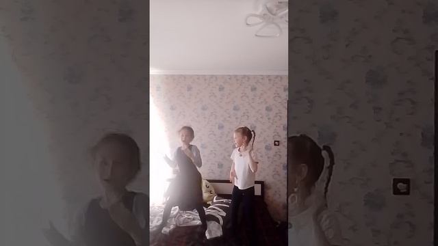 1000008137.mp4 смотреть онлайн