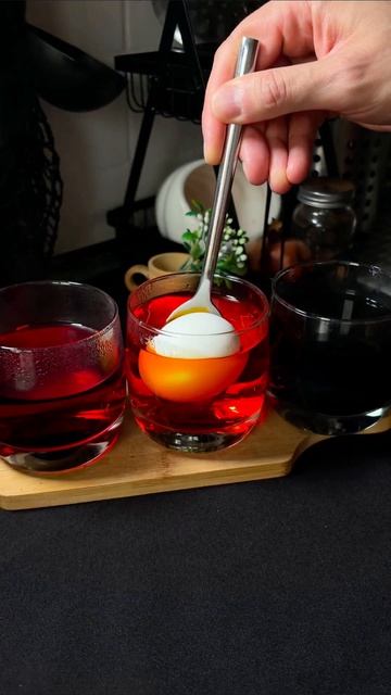 Красим яйца к Пасхе