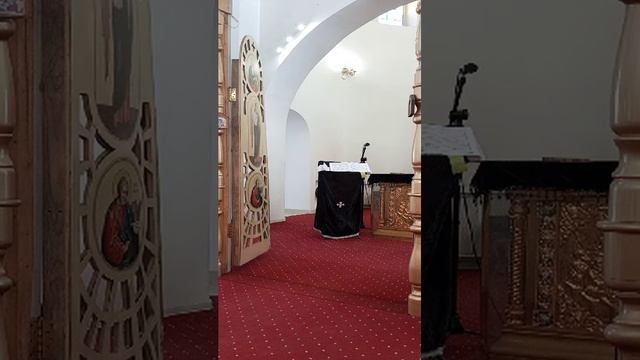 Божественная служба в храме Святой Троицы