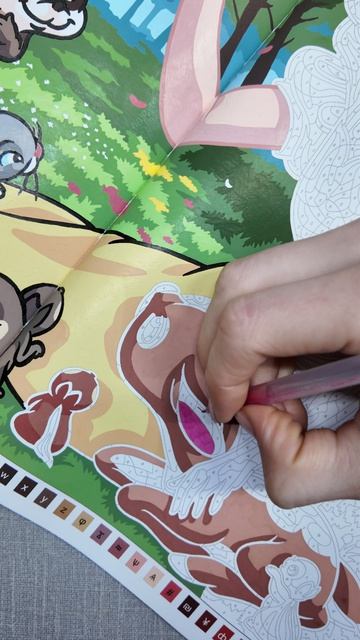 Крашу разворот с Белоснежкой в томе Принцессы 2 от Hachette (Ашет) #раскраски #хобби #hachette #ашет