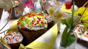 Жители Тверской области готовят куличи и красят яйца к Пасхе