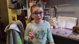 "Апрель" читает Волкова Теона