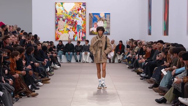 Показ мужской коллекции Loewe осень-зима 2024-2025
