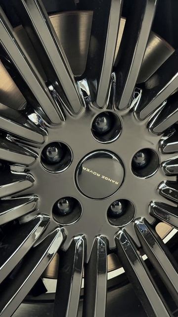 Range Rover Long в топовой комплектации Autobiography