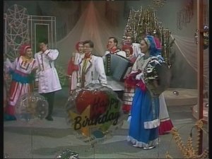 Фольклорный Ансамбль "МОЛОДКА" (ОмИИТ) - Там на горе..