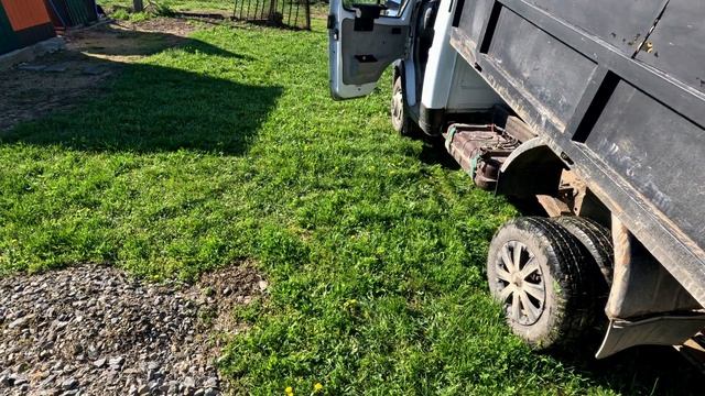 Апрельская жизнь на южной дачи.