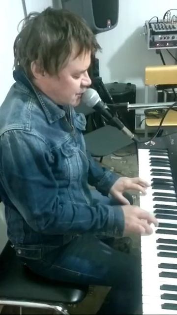 Женя... Помним и любим.