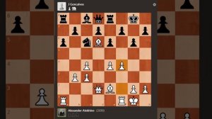 Показываю как Александр Алехин благодаря слону на d6 получил перевес, отдал ладью за 2 пешки и краси