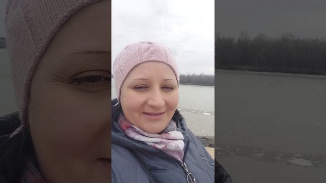 Апрельская прогулка по набережной.