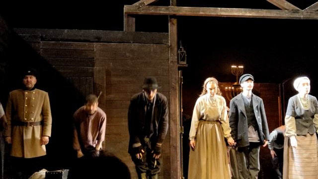 Тевье-молочник Пермский театр У Моста 
поклоны