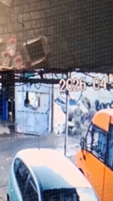 Ухилянт чудом уходит от стаи людоловов