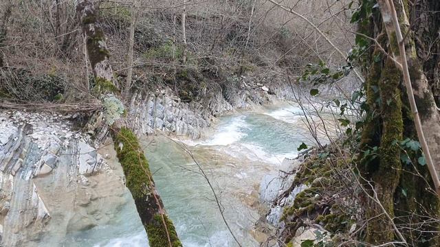 20260304_162953 водопад возле дольмена Звёздный