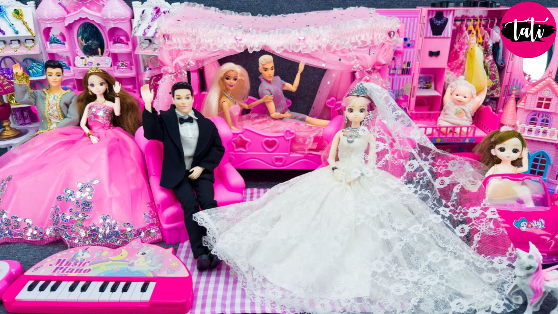 Играем в игрушки из мультика принцесса кукла Барби. Мультфильм для детей. ASMR АСМР