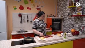 Утреннее меню. Готовим классический омлет с сыром