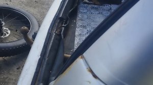 в четвёртом автосервисе шиномонтаже начали делать разбортировка первого колеса