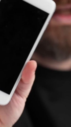 Выкидывай свой iPhone 16 Pro Max и переходи на маленький