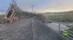 أضرار في أحد جسور القاسمية جنوب لبنان عقب استهدافه بغارة إسرائيلية