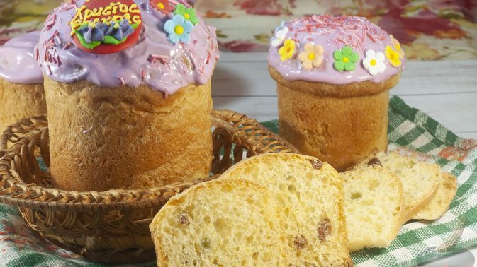 КУЛИЧИ НА СМЕТАНЕ