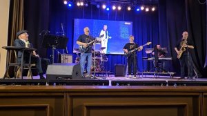 Первый поцелуй, ВИА Генеральный секретарь