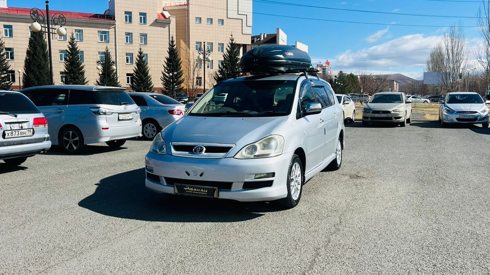 Toyota Ipsum, 2004 год смотреть онлайн
