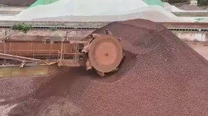 На производстве стальной катки