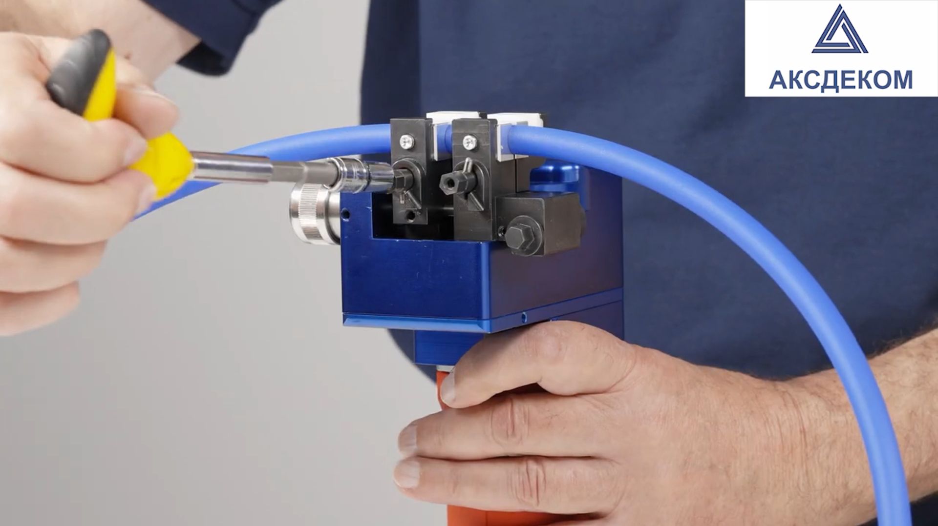 Оборудование для сварки трением круглых и клиновых полиуретановых ремней