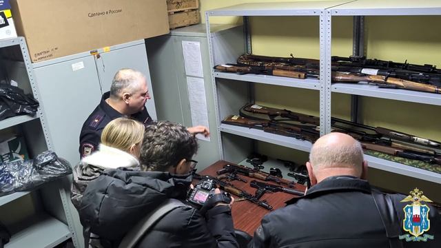 За кулисами раскрытия преступлений: полиция организовала пресс-тур для журналистов