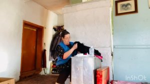 Лечила уши животным ,чуть пальцы не откусили