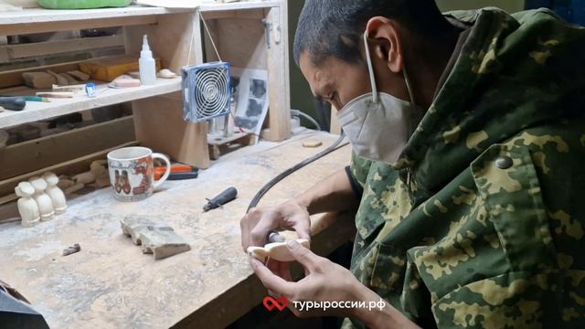 Чукотка: Косторезная мастерская в Лорино