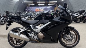Обзор Honda VFR 800F  |В НАЛИЧИИ|