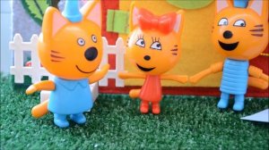 ТРИ  КОТА СОВРЕМЕННАЯ  БАБУШКА ДЛЯ  ТРИ  ХВОСТА