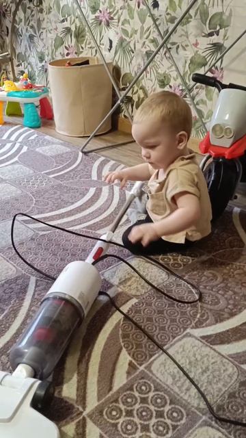 помощник мамин