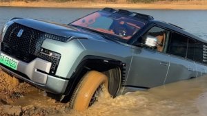 Возможности BYD YangWang u8. Преодоление водной преграды.