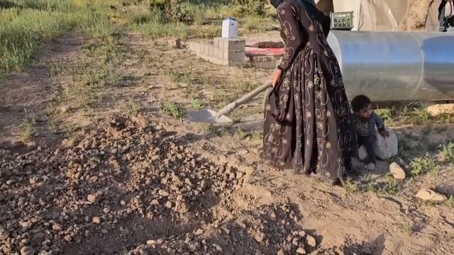 314ч.Кочевая жизнь Марьям: строительство убежища и посадка деревьев весной