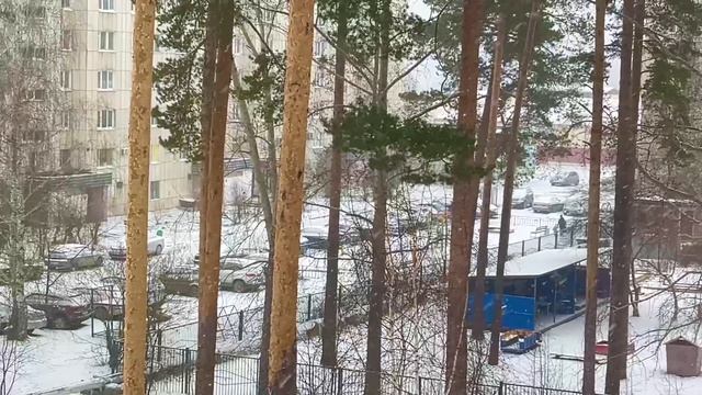 Снегопад ❄️ в городе, Асбест, Средний Урал, 10 апреля 2026 г