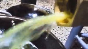 Делают дизель из пластиковой тары