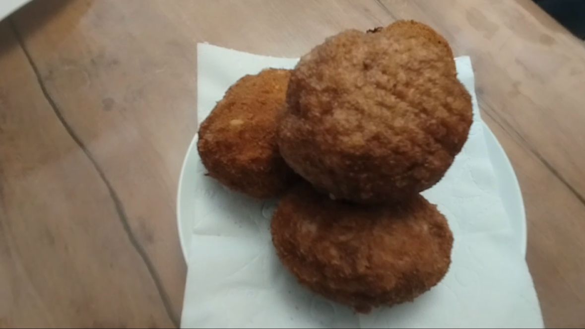 Scotch eggs смотреть онлайн