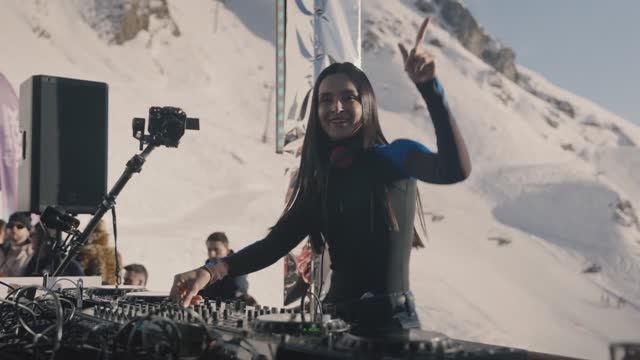 Руки Вверх - Когда мы были молодыми Remix