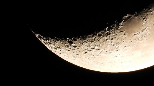 С Луной не работают законы оптики. Странная освещенность и отсутствие американцев на Луне