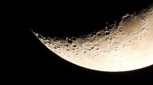 С Луной не работают законы оптики. Странная освещенность и отсутствие американцев на Луне