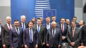 Европа падает с голоду// Путин нашел за какие нитки дёргать Евросоюз! Россия покажет мощь!