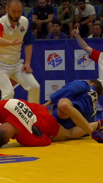 Just look at this spectacular submission hold by Elizbar TURKIA (GEO) against Adam CHRYSCINA (POL)⚡️