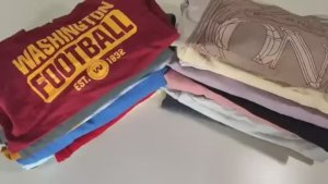 Лот 2555 СТОК Трикот, микс  Костюмы  Канада НОВАЯ ЦЕНА 1790р-кг Стар. цена 1980р-кг 15,4кг  28 ед