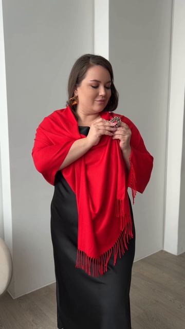 Палантин как стильный апгрейд образа